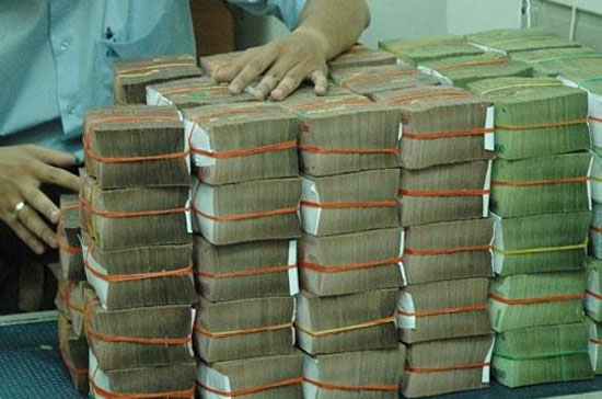 Từ đầu 2012 đến nay, tín dụng chỉ tăng 0,76%, nếu tính các hình thức na ná tín dụng như đầu tư trái phiếu, ủy thác đầu tư thì cũng chỉ 1,44%. 