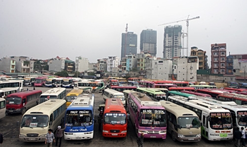 Hà Nội chuyển nốt 51 xe khách đi Ninh Bình về bến Giáp Bát