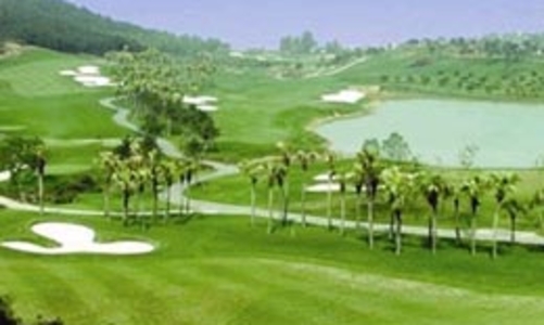 Hà Nội tạm dừng triển khai 11 dự án sân golf