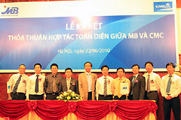 CMC đã ký thỏa thuận hợp tác toàn diện với MB vào tháng 6/2010.
