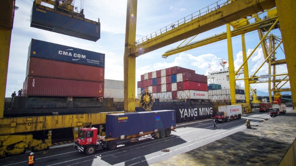 Kinh tế miền Trung: Khi lợi thế có thể thành bất lợi 