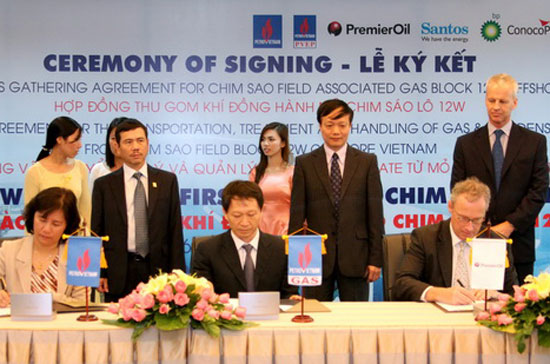 Lễ ký kết Dự án Khí đồng hành mỏ Chim Sáo lô 12W.