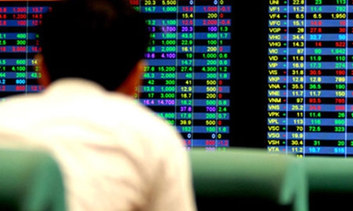 Cảnh báo bán khống cổ phiếu có thể bị xử lý hình sự 