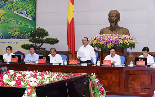 Thủ tướng yêu cầu tất cả các bộ ngành, địa phương phải cùng vào cuộc với một quyết tâm cao để chuyển từ Chính phủ điều hành mệnh lệnh sang Chính phủ phục vụ.<br>