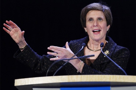 Bà Irene Rosenfeld, Chủ tịch kiêm Giám đốc điều hành Kraft Foods - Ảnh: Reuters.