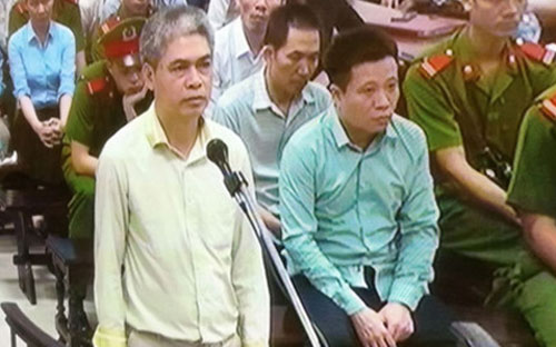 Bị cáo Nguyễn Xuân Sơn, Hà Văn Thắm tại Tòa.<br>