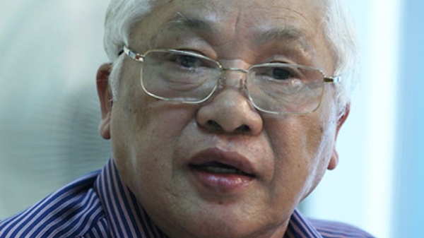 Hạn chế lạm dụng quyền lực và tham nhũng đất đai