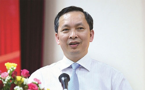 Theo ông Đào Minh Tú, việc Ngân hàng Nhà nước hồi đầu năm đặt ra chỉ tiêu tăng trưởng tín dụng 18-20% là con số có tính chất định hướng trong chỉ đạo điều hành, không phải là con số mang tính chất pháp lệnh, hay kế hoạch phải đạt được.<br>