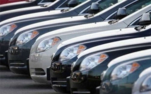 Mức khoán kinh phí đưa đón từ nơi ở đến nơi làm việc hàng ngày được xác 
định theo công thức: Mức khoán đưa đón = đơn giá khoán x số km khoán x 2
 lượt x số ngày làm việc của tháng.