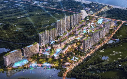 Nằm ngay tại vị trí trung tâm chính giữa Đà Nẵng và Hội An, Cocobay
 được thiên nhiên ưu đãi với thế “tọa sơn hướng thủy” khi phía trước có 
600m bãi biển, sau lưng là dãy Ngũ Hành Sơn với dòng sông Cổ Cò.