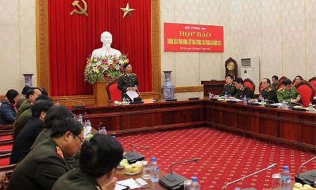 Thượng tướng Đặng Văn Hiếu, Thứ trưởng Thường trực Bộ Công an chủ trì buổi họp báo ngày 16/12.