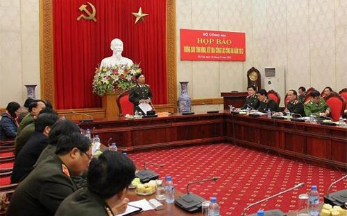 Thượng tướng Đặng Văn Hiếu, Thứ trưởng Thường trực Bộ Công an chủ trì buổi họp báo ngày 16/12.