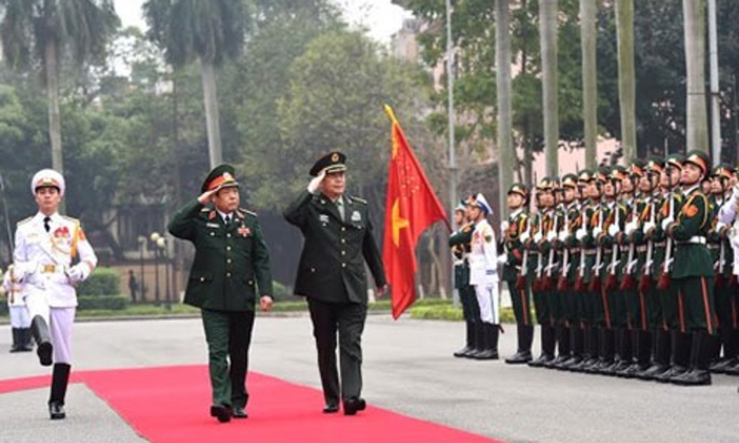 Đại tướng Phùng Quang Thanh, Bộ trưởng Bộ Quốc phòng đã chủ trì lễ đón chính thức Thượng tướng Thường Vạn Toàn, Bộ trưởng Bộ Quốc phòng Trung Quốc - Ảnh: QĐND.<b> </b>