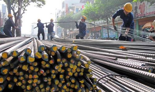 Giá thép xây dựng trong nước tăng theo thế giới