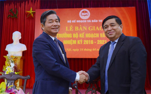 Ông Bùi Quang Vinh và ông Nguyễn Chí Dũng - Ảnh: Zing.<b><br></b>