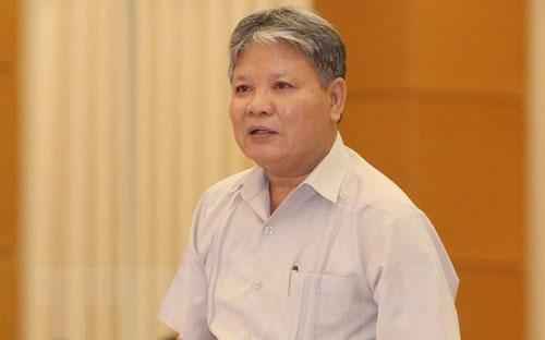 Bộ trưởng Bộ Tư pháp Hà Hùng Cường cho rằng cơ quan thẩm tra dự án luật quá thận trọng khi tiếp thu, chỉnh lý dự thảo bộ luật.<br>
