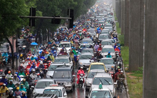 Đến thời điểm 15/9/2015, tổng số phương tiện cơ giới đường bộ đã đăng ký
 trong cả nước là 46.065.091 xe - trong đó, ôtô là 2.579.675 xe, mô tô 
là 43.485.416 xe.