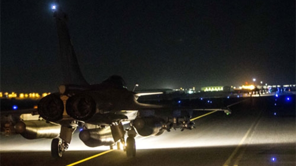 Pháp cấp tập dội bom IS