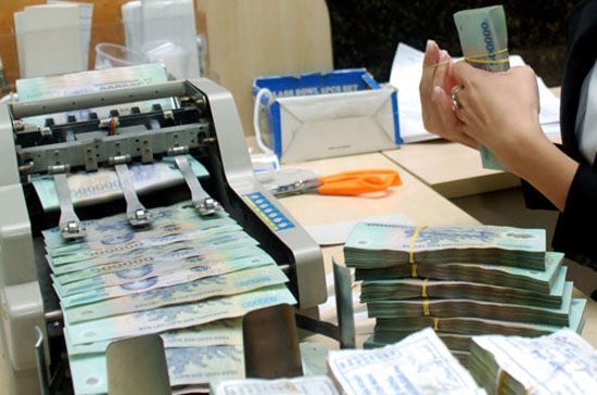 Ông Lê Xuân Nghĩa cho rằng, về lâu dài, phải tách bạch chức năng “ngân hàng đầu tư” ra khỏi hoạt động của ngân hàng thương mại.