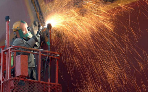 Nhưng cái giá phải trả nếu để những “xác sống” tồn tại thậm chí còn lớn hơn nhiều - Ảnh minh họa. 