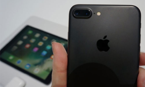 Apple bán hơn 45 triệu chiếc iPhone trong một quý