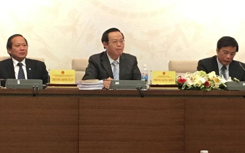 Đoàn chủ tọa buổi họp báo công bố kết quả bầu cử đại biểu Quốc hội khoá 14.<br>