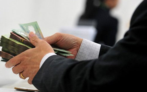 Ước tính đến hết tháng 6/2013, tăng trưởng vốn huy động lên tới 8,5% trong khi tăng trưởng tín dụng chỉ 4,5%.