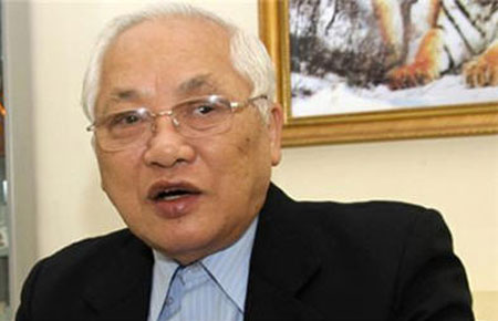 Ông Phạm Sĩ Liêm: "Để góp phần hạ thấp giá nhà, cần triệt tiêu, hoặc ít nhất là hạn chế chi phí “bôi trơn”. Cách tốt nhất là dùng chế độ dự trữ đất đai".