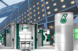 Petronas hy vọng hưởng lợi từ nhu cầu của thế giới với sản phẩm hóa dầu và nhựa.