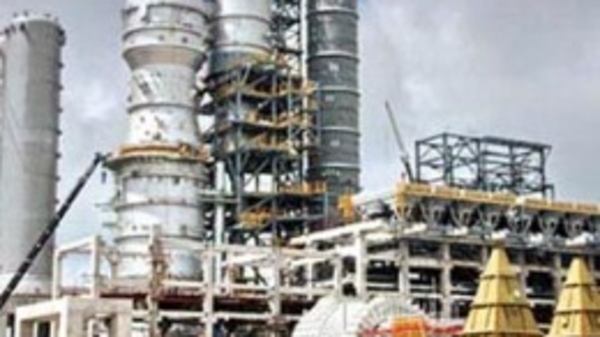 Nhà máy Lọc dầu Dung Quất tiếp tục tạm ngừng hoạt động