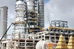 Đây là lần thứ hai Nhà máy Lọc dầu Dung Quất phải tạm ngừng vận hành kể từ khi chạy thử từ tháng 2/2009.