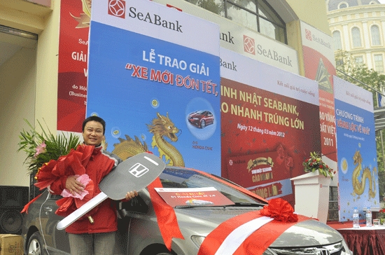 “Xe mới đón Tết, Vàng lộc về nhà” là một trong những chương trình khuyến mại lớn của SeABank nhằm tri ân các khách hàng đã đặt niềm tin vào ngân hàng trong thời gian qua.