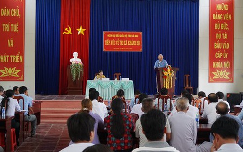 Đối với các kiến nghị có nội dung trùng lặp thì bộ, cơ quan tiếp nhận, 
giải quyết, trả lời và thông báo kết quả giải quyết bằng một văn bản 
đồng thời gửi đến tất cả Đoàn Đại biểu Quốc hội có kiến nghị trùng lặp 
và các cơ quan, tổ chức có liên quan theo quy định...