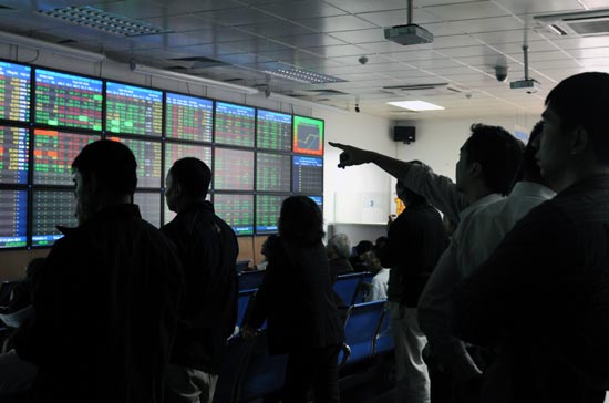 Bạn đọc, nhà đầu tư sẽ có cơ hội tìm hiểu thông tin từ lãnh đạo Ủy ban Chứng khoán về chính sách thị trường, cũng như những chia sẻ từ các chuyên gia đến từ các công ty chứng khoán về quan điểm của họ đối với thị trường năm tới - Ảnh: Quang Liên.