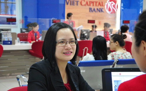 Viet Capital Bank sẽ tiếp tục cung ứng nhiều sản phẩm hiện đại, tiện lợi
 cho khách hàng, thúc đẩy tăng trưởng dư nợ tín dụng, nhất là cho vay hỗ
 trợ lãi suất.
