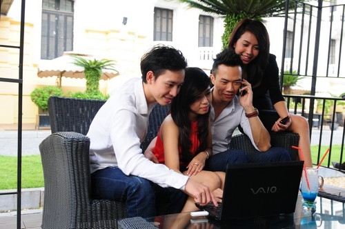 Chọn gói 3G rẻ, sau đó đăng ký thêm những gói cước chuyên dụng
 để nghe nhạc, cập nhật tin tức…, Đỗ Minh Đức, sinh viên Đại học Bách 
Khoa cho rằng đó là cách dùng Mobile Internet tiết kiệm và hiệu quả 
nhất.