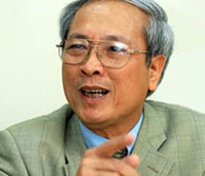 "Theo tôi, năm 2020, mọi người dân có thể gần gũi với máy tính như máy điện thoại hiện nay và làm quen với sự hội tụ công nghệ viễn thông, Internet và truyền hình trên màn máy tính và máy thu hình"