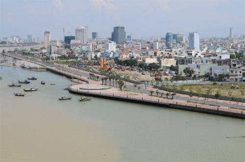 Trong khi cả nước đang xem Đà Nẵng là một tấm gương trong phát triển, quản lý đô thị thì Thanh tra Chính phủ lại phát hiện hàng loạt sai phạm về quản lý đất đai tại thành phố này.<br>