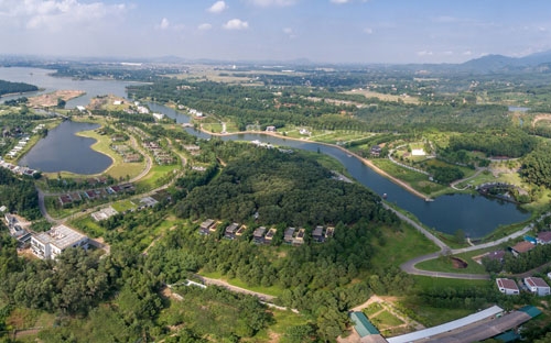Toàn cảnh khu resort Flamingo Đại Lải nhìn từ trên cao.<br>