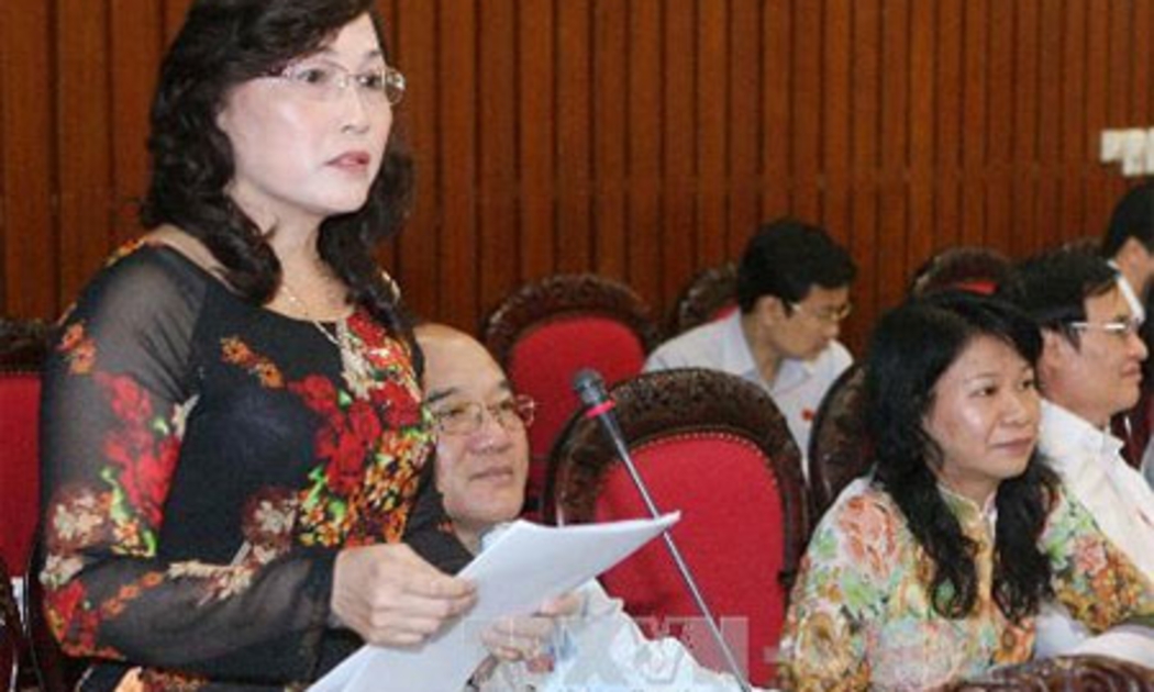 Đại biểu thảo luận tại hội trường về giải quyết khiếu nại, tố cáo trong lĩnh vực đất đai chiều 7/11 - Ảnh: TTXVN.<br>