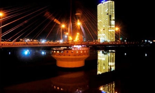 VinaCapital khánh thành cao ốc căn hộ Azura tại Đà Nẵng