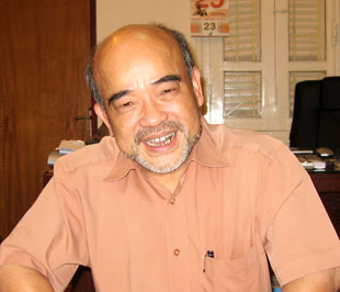 "Nhưng nếu xét đến vai trò của sàn giao dịch với chức năng là gắn kết người bán với người mua sao cho mọi giao dịch được an toàn, dễ dàng, nhanh chóng, thuận tiện và tạo tính minh bạch, công khai cho thị trường bất động sản thì tôi cho đây là một cách thức rất hay" - Ảnh: Anh Quân.