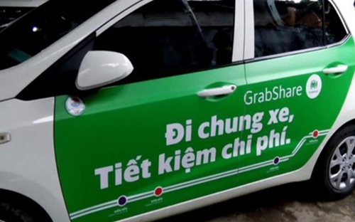  Một ngày ước tính một người lái xe Uber và Grab có thể đạt doanh thu từ 800 ngàn - 1,2 triệu đồng.