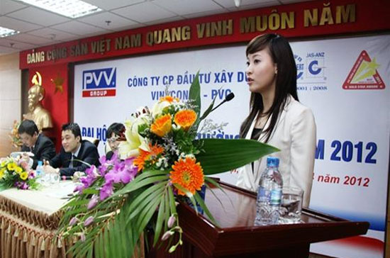 Hồi tháng 4/2012, Đại hội cổ đông PVV đã bầu bà Hương làm thành viên Hội đồng Quản trị và sau đó được bầu làm Chủ tịch PVV.