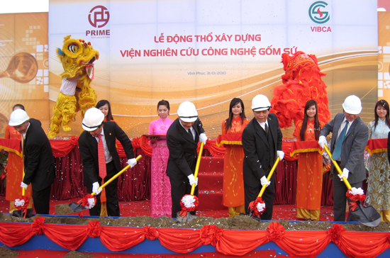 Lễ khởi công xây dựng Viện Nghiên cứu Công nghệ Gốm sứ.