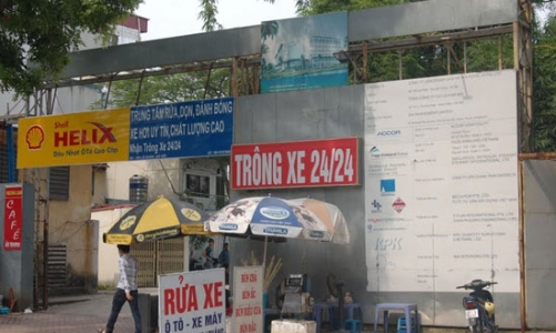 “Khách sạn tai tiếng” thành nơi trông rửa xe, bán cà phê mía đá