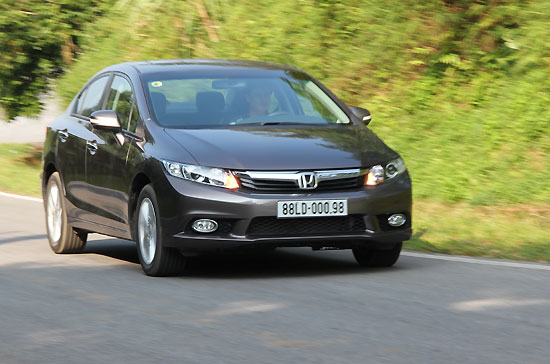 Honda Civic 2012 là mẫu xe thế hệ mới mang khuynh hướng tương lai vừa được ra mắt tại thị trường Việt Nam đầu tháng 8 năm nay - Ảnh: Đức Thọ.