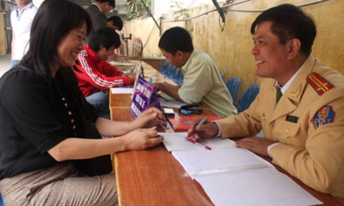 Bộ Công an gỡ khó sang tên, đổi chủ xe cũ