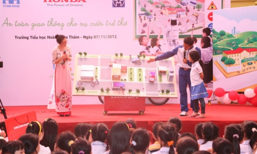 Honda với chương trình vui học an toàn giao thông cho trẻ thơ