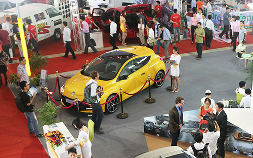 Với mức giảm mạnh này, sức mua ôtô trên địa bàn Thủ đô được dự
 báo sẽ tăng mạnh, qua đó góp phần gỡ khó cho các doanh nghiệp ôtô trong
 bối cảnh thị trường vẫn còn nhiều khó khăn.